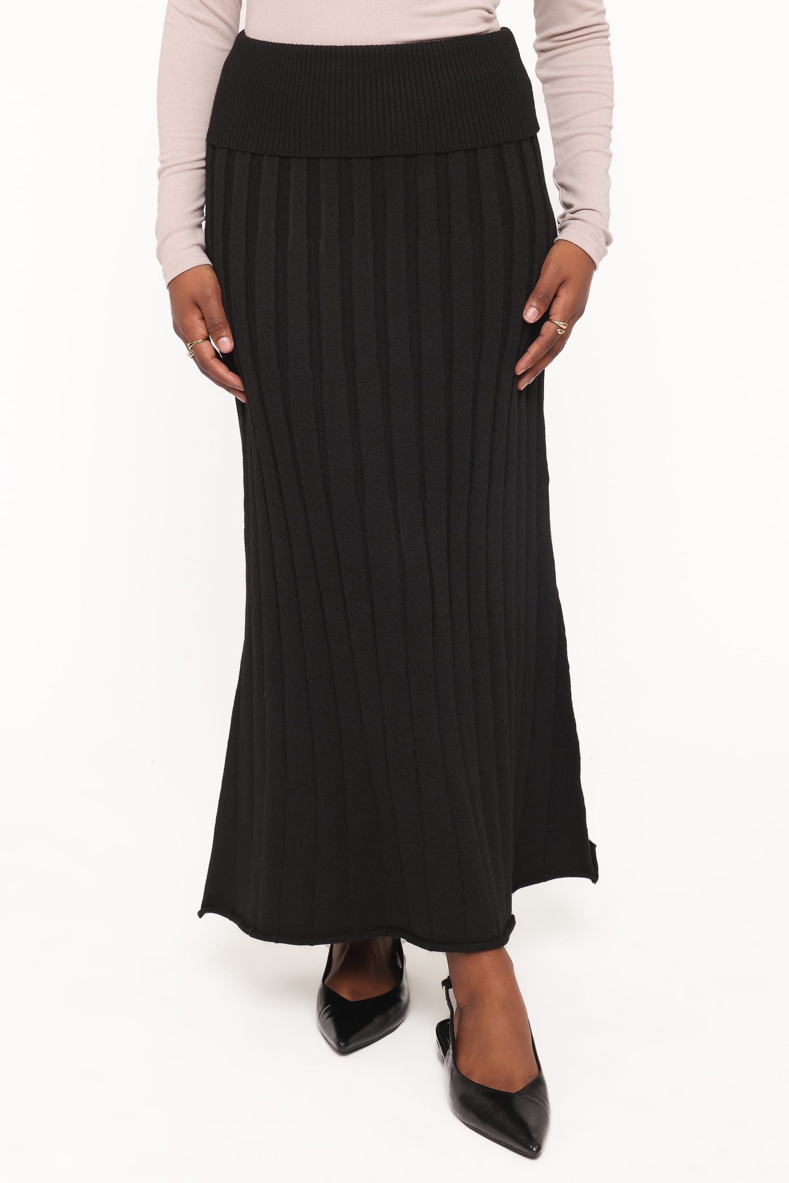 Vilma Knitted Pleated Midi Skirt - Black — view 3